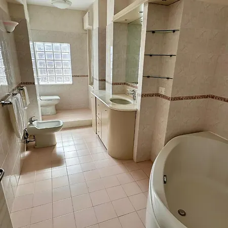 Apartment Columbia House