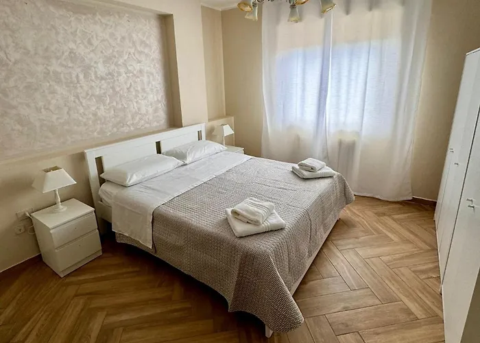 Columbia House Palmi